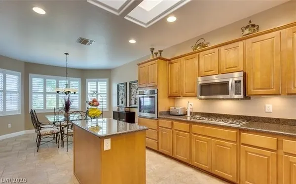 $2,500 | 2582 Highmore Avenue, Henderson, NV 89052