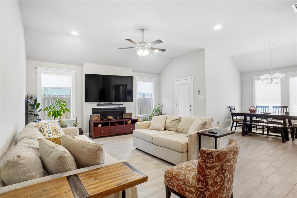 952 Sam Street Springtown, TX 76082 - Photo 11 of 40 Open Living Concept