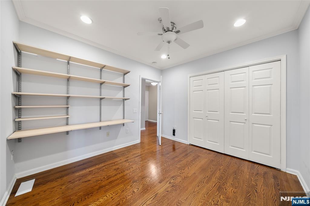 155 The Promenade Edgewater, NJ 07020 - Photo 20 of 26