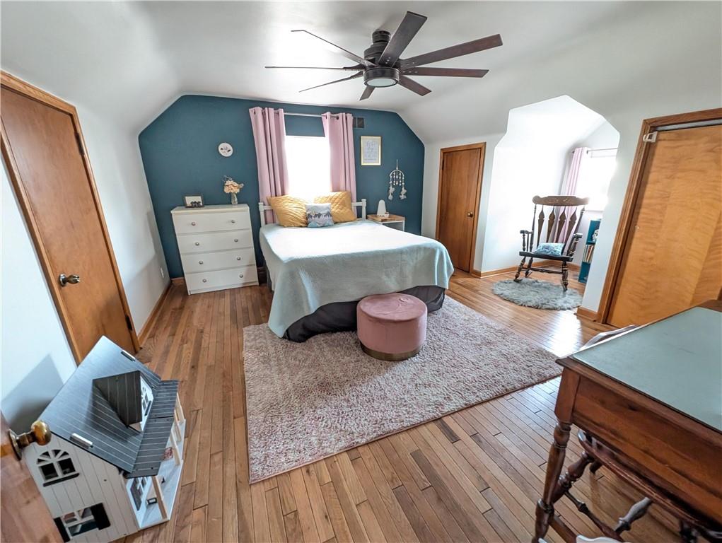 6920 Shannon Road Verona, PA 15147 - Photo 21 of 47 Bedroom 2 with furniture