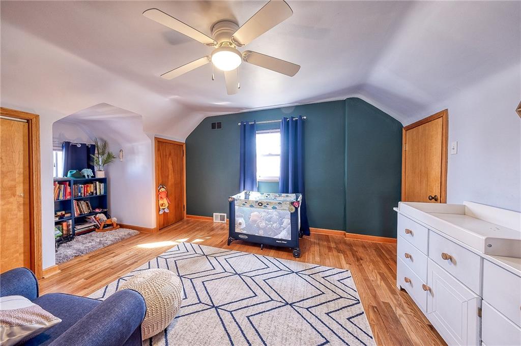 6920 Shannon Road Verona, PA 15147 - Photo 24 of 47 Bedroom 3