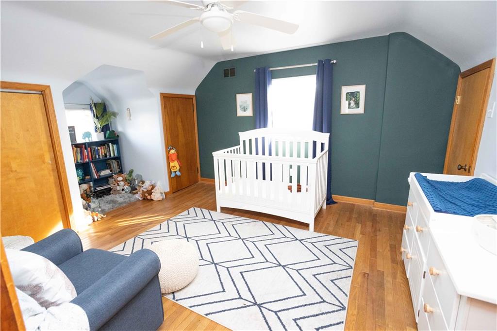 6920 Shannon Road Verona, PA 15147 - Photo 25 of 47 Bedroom 3
