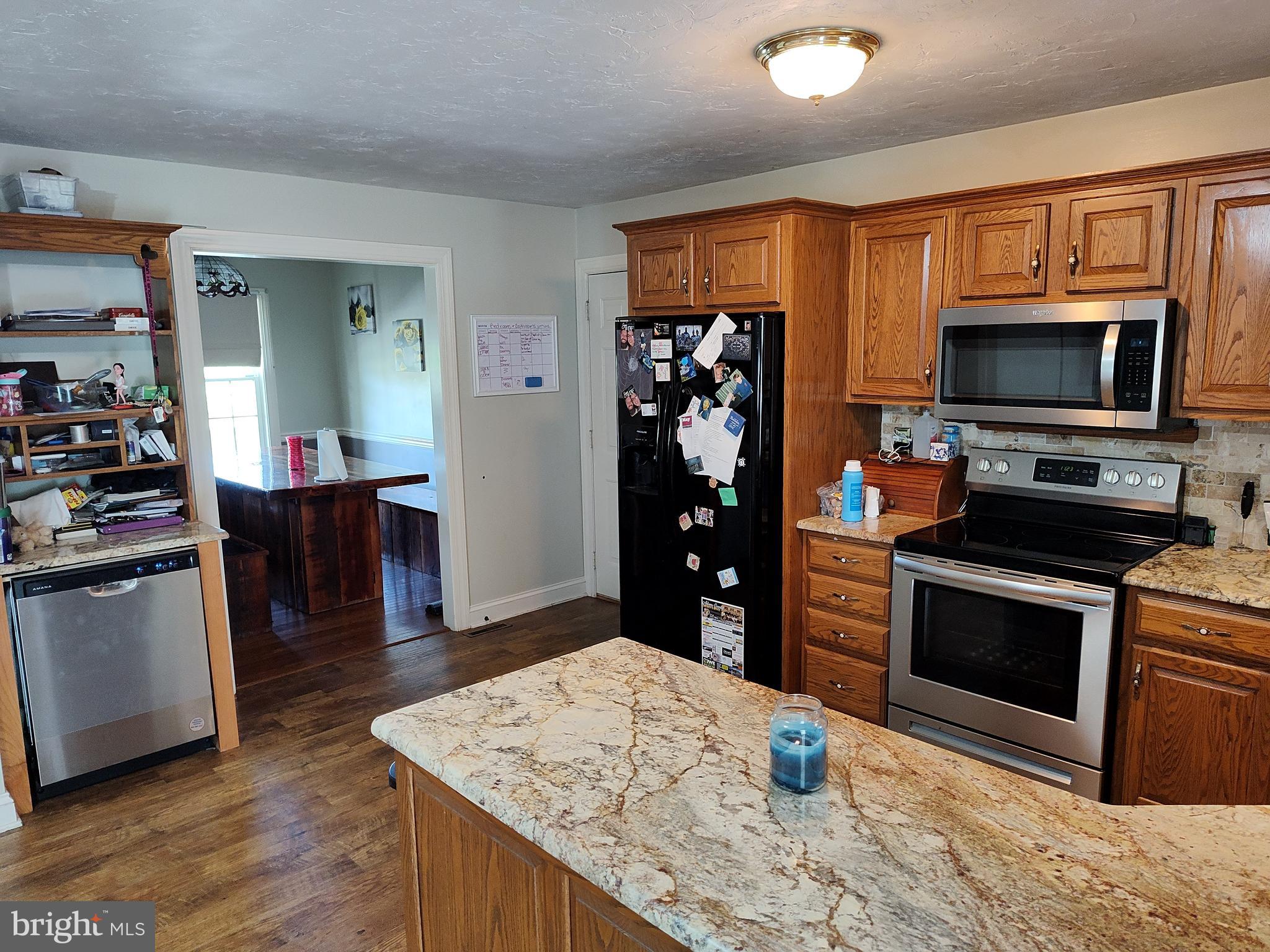 590 Impounding Dam Road Hanover, PA 17331 - Photo 3 of 41 Kitchen with peninsula countertop