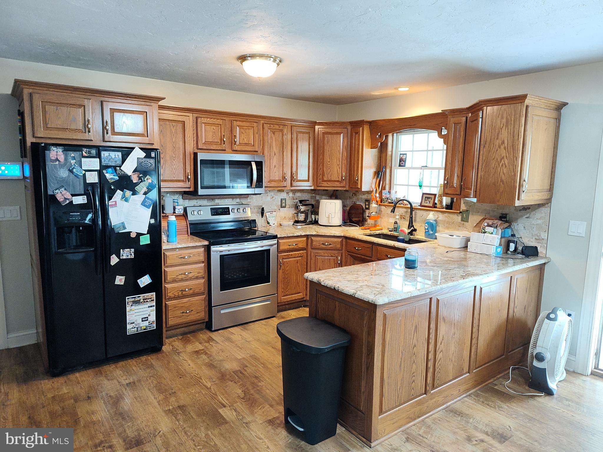 590 Impounding Dam Road Hanover, PA 17331 - Photo 4 of 41 Kitchen with peninsula countertop