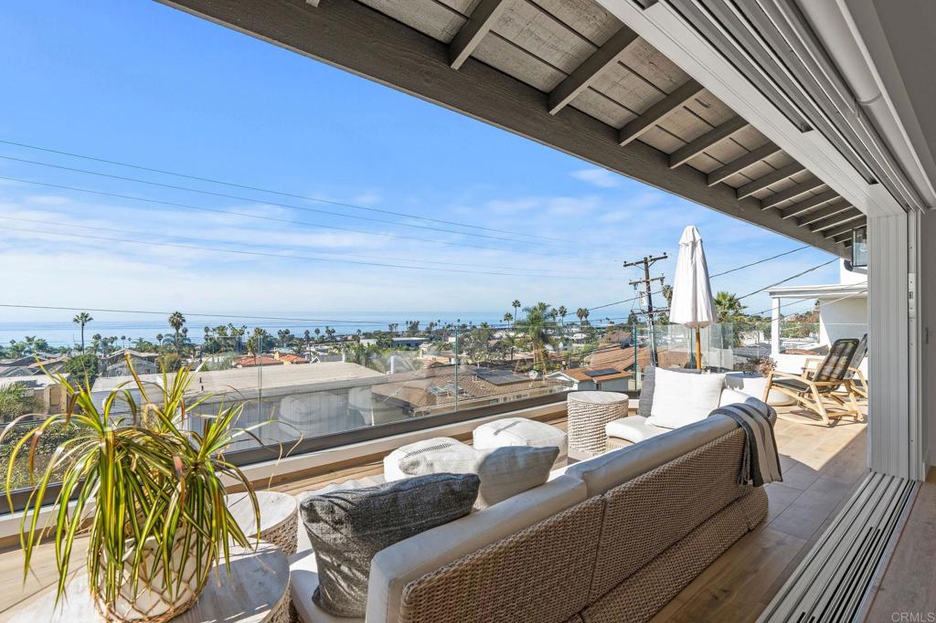 2172 Oxford Avenue Cardiff-by-the-Sea, CA 92007 - Photo 19 of 68