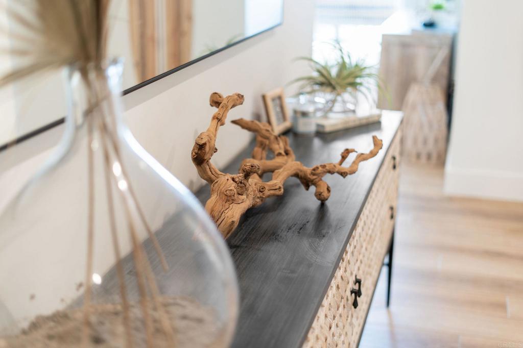 2172 Oxford Avenue Cardiff-by-the-Sea, CA 92007 - Photo 51 of 68 a view of a living room