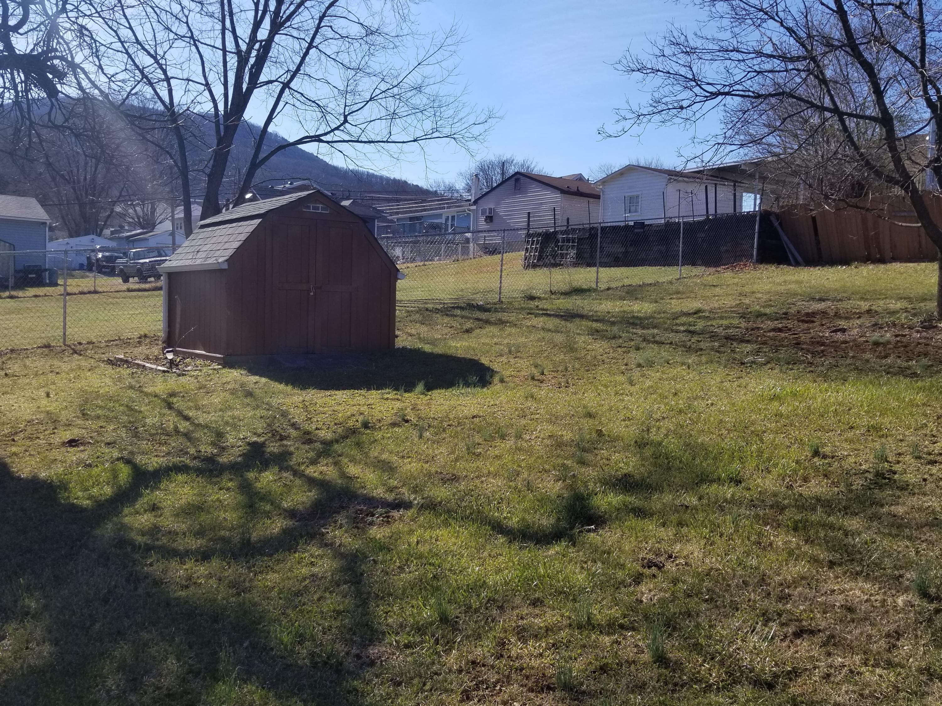 3325 Troxell Road Southeast Roanoke, VA 24014 - Photo 18 of 20 Exterior - Storge Building