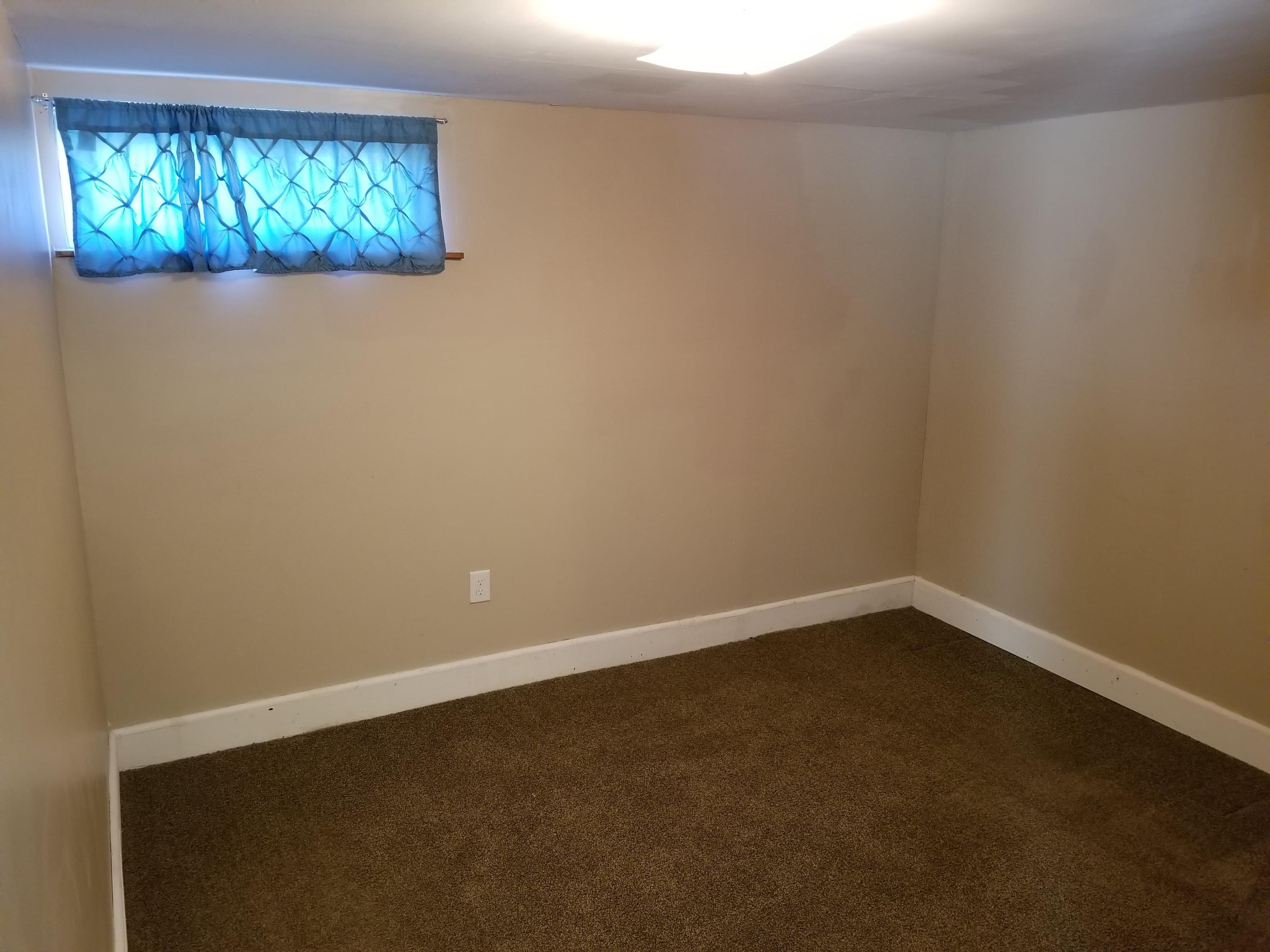 3325 Troxell Road Southeast Roanoke, VA 24014 - Photo 7 of 20 BR (2)