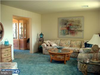 4005 Reiniger Road Hatboro, PA 19040 - Photo 4 of 12 Gallery Image 4