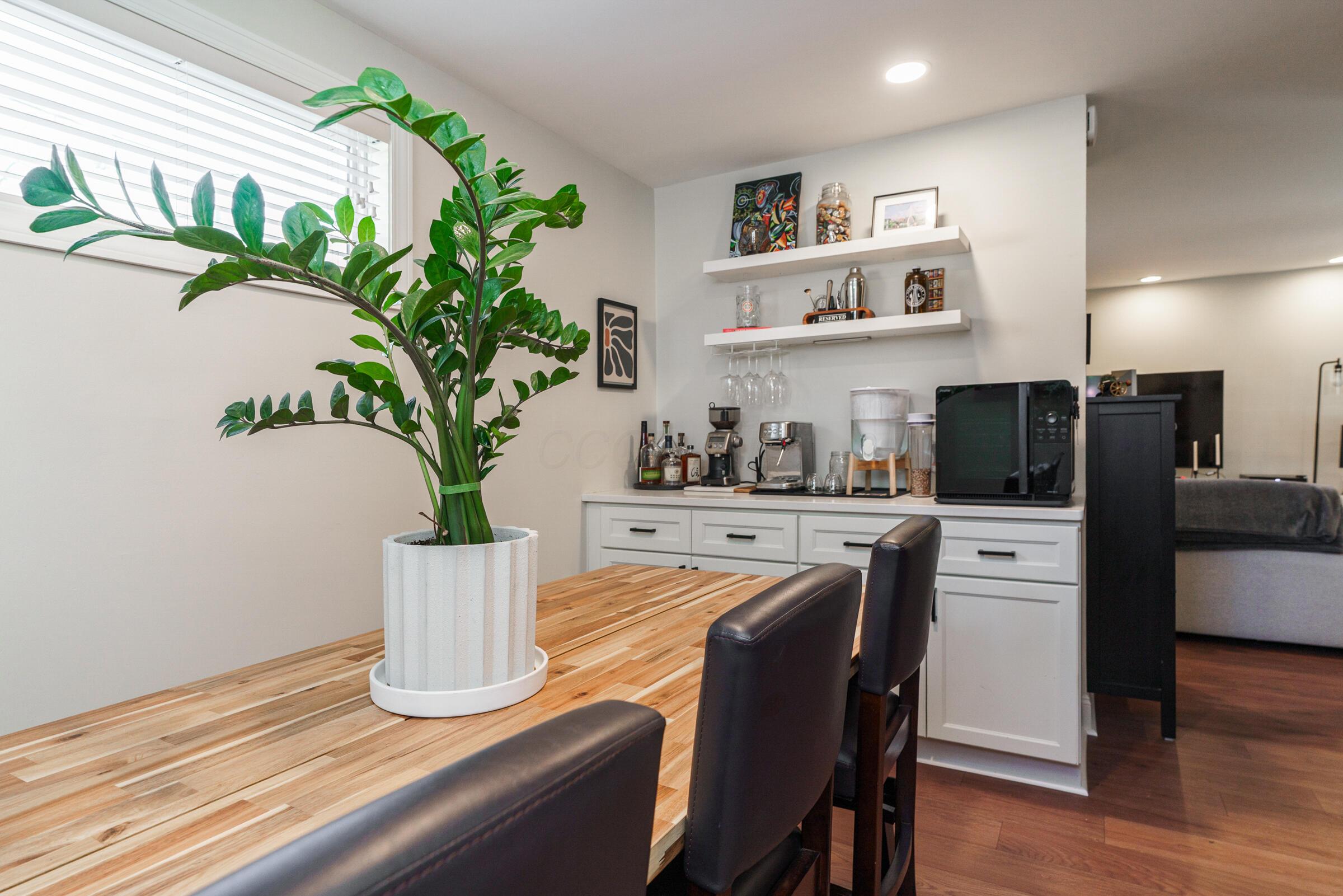 285 Lear Street, Unit 4 Columbus, OH 43206 - Photo 9 of 28 Dining Room