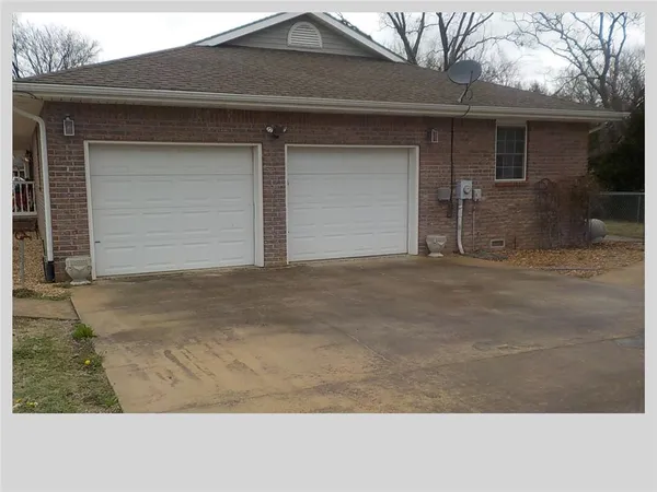 $325,000 | 603 Cheyenne Street, Coffeyville, KS 67337