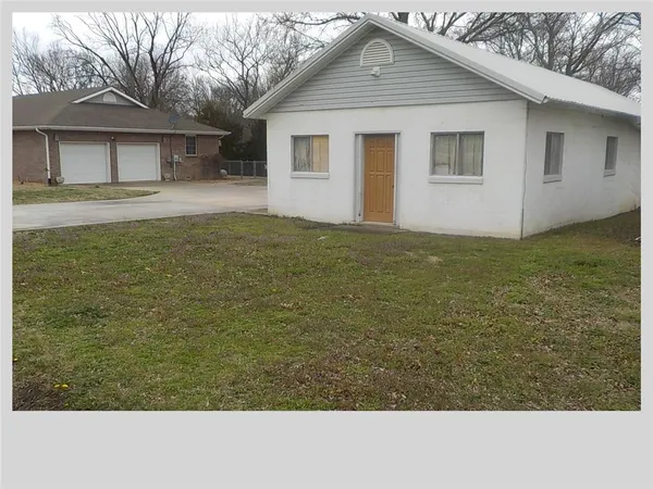 $325,000 | 603 Cheyenne Street, Coffeyville, KS 67337