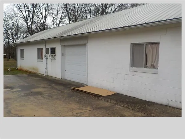 $325,000 | 603 Cheyenne Street, Coffeyville, KS 67337