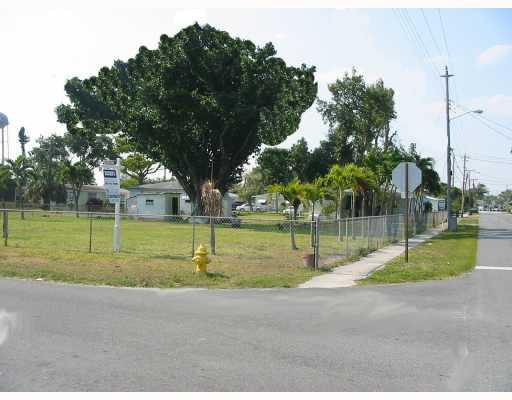 202 Southwest 3rd Street Dania Beach, FL 33004 - Photo 2 of 2 Exterior Front