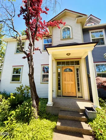 $435,000 | 820 Park Street, Ashland, OR 97520