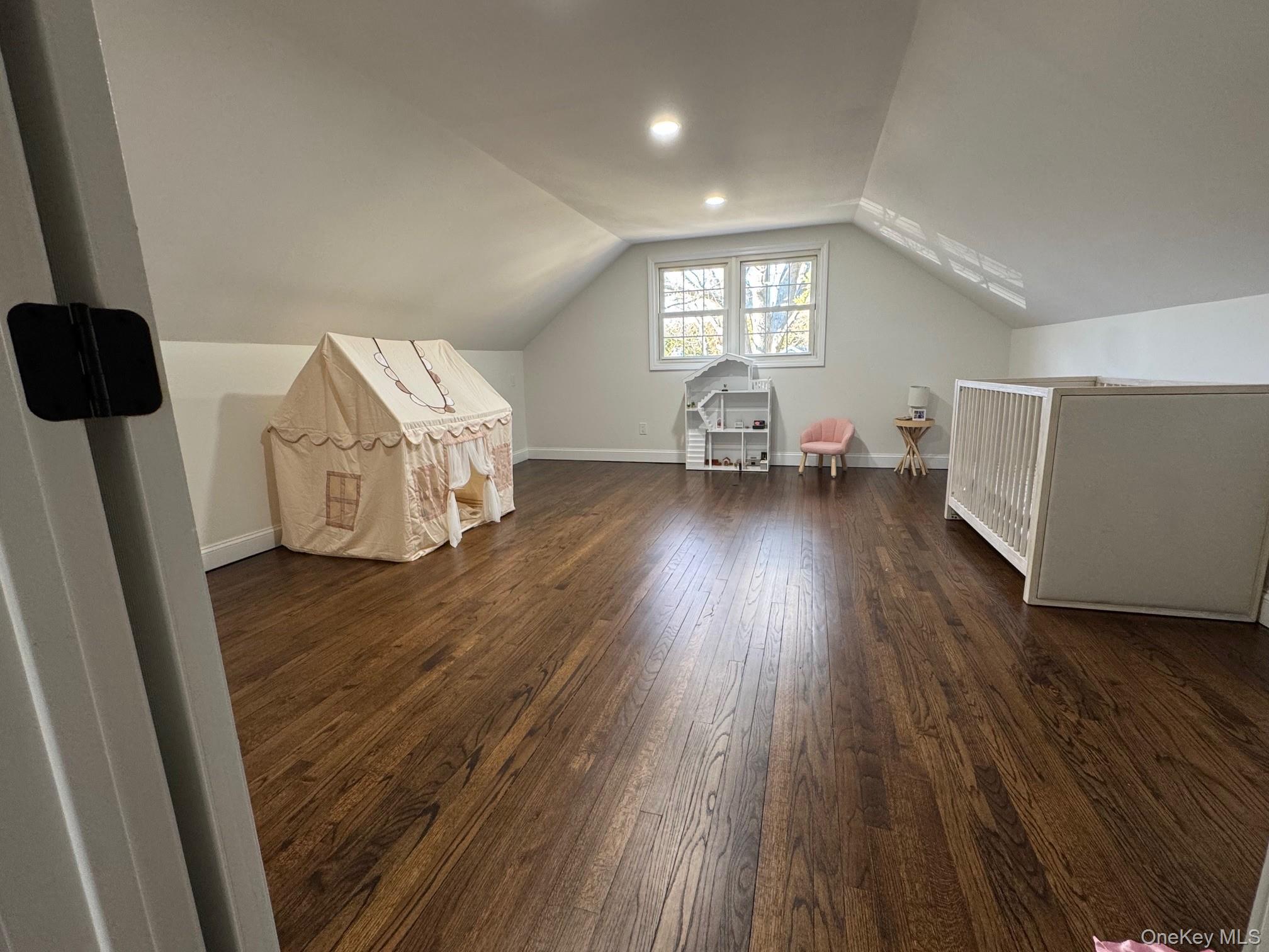 43 West Shore Road Oakdale, NY 11769 - Photo 12 of 17