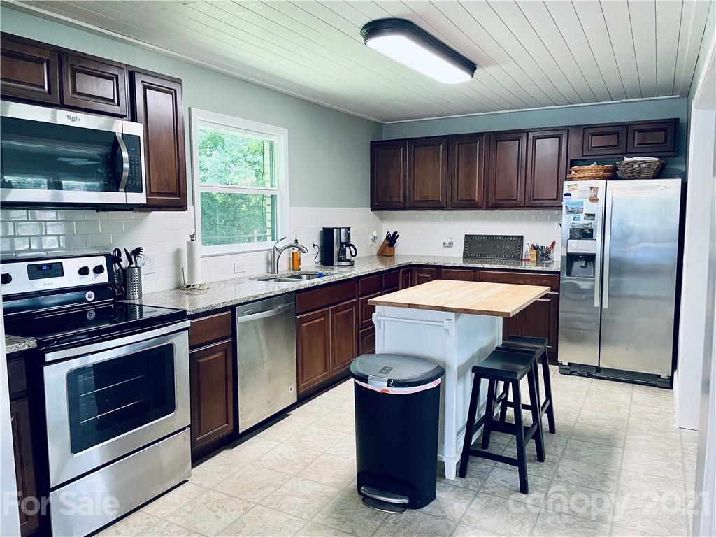 6601 Simpson Road Charlotte, NC 28216 - Photo 2 of 20 Gallery Image 2
