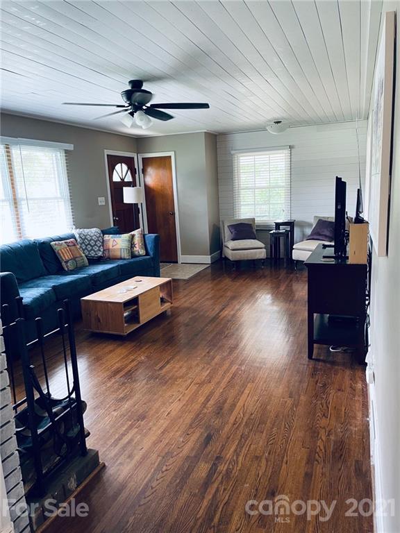 6601 Simpson Road Charlotte, NC 28216 - Photo 14 of 20 Gallery Image 14