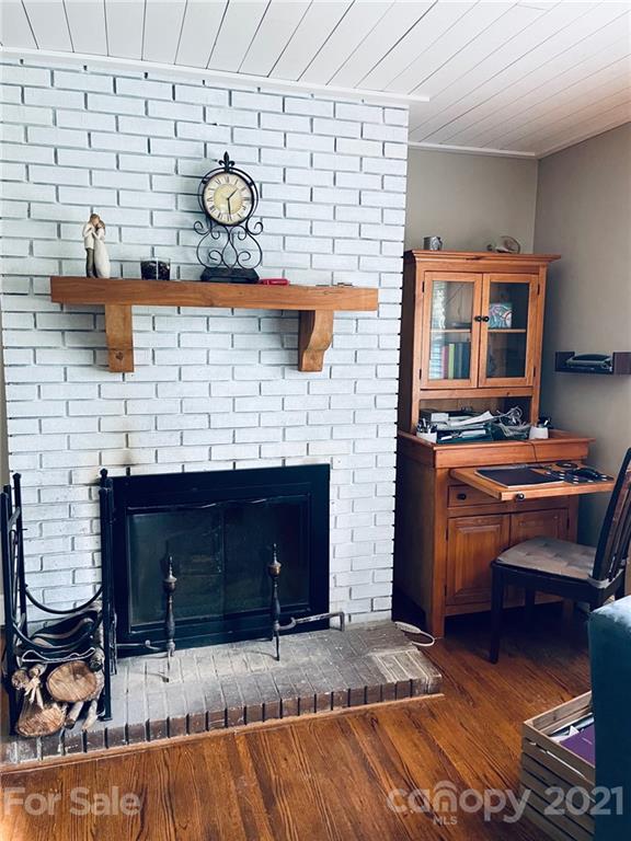 6601 Simpson Road Charlotte, NC 28216 - Photo 6 of 20 Gallery Image 6