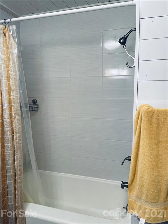 6601 Simpson Road Charlotte, NC 28216 - Photo 10 of 20 Gallery Image 10