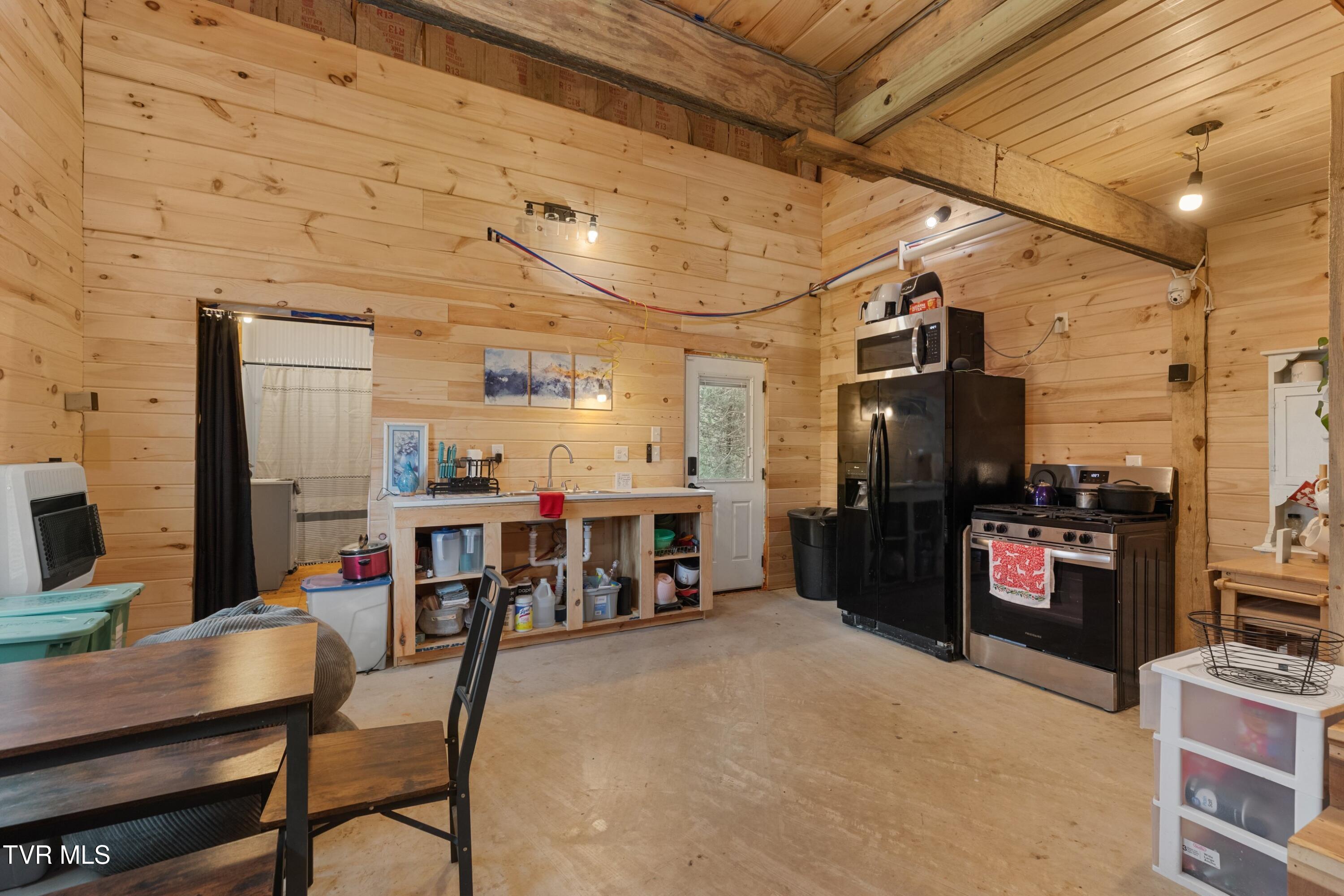 2357 Hall Road Dandridge, TN 37725 - Photo 31 of 58 032-2357HallRoad-Dandridge-TN-37725-SMAL