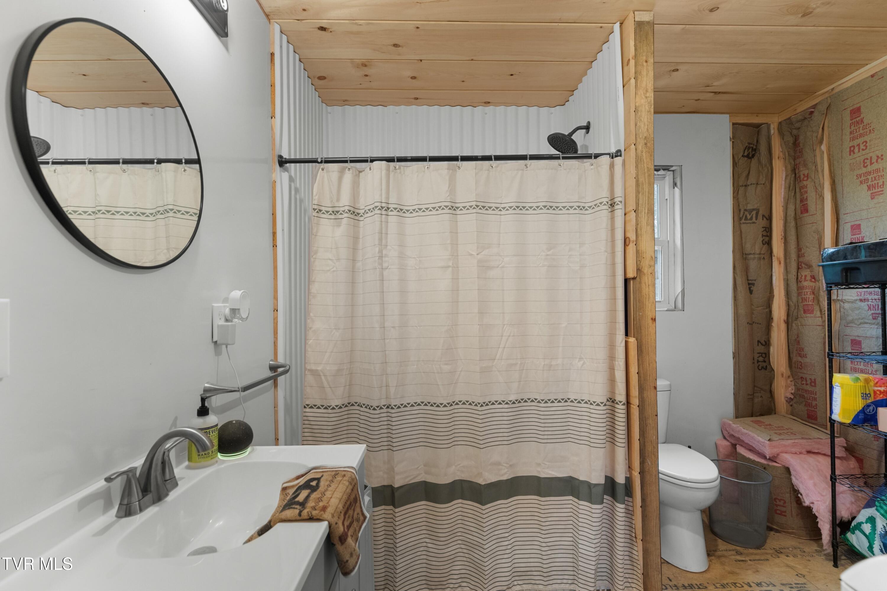 2357 Hall Road Dandridge, TN 37725 - Photo 33 of 58 034-2357HallRoad-Dandridge-TN-37725-SMAL