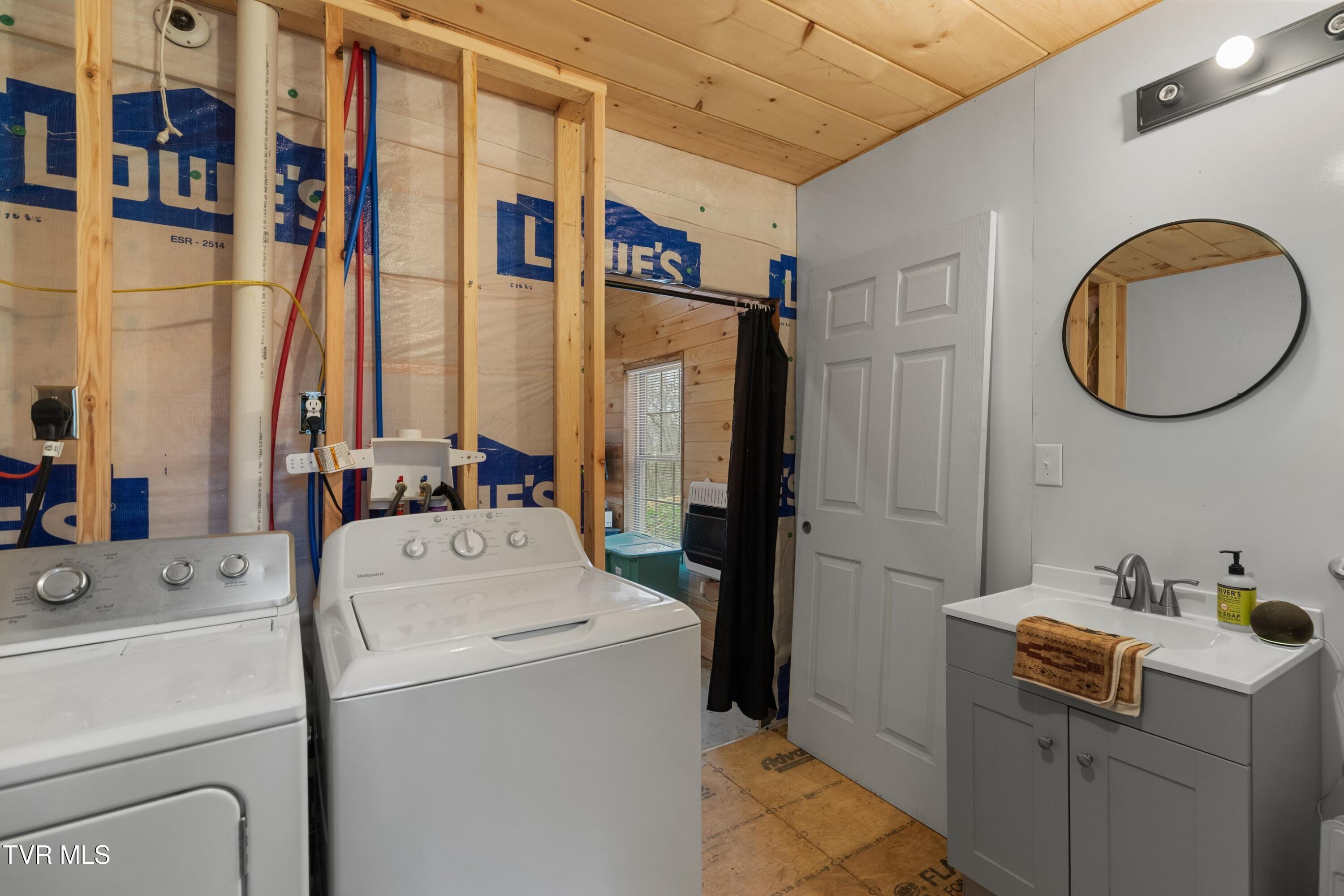 2357 Hall Road Dandridge, TN 37725 - Photo 34 of 58 035-2357HallRoad-Dandridge-TN-37725-SMAL