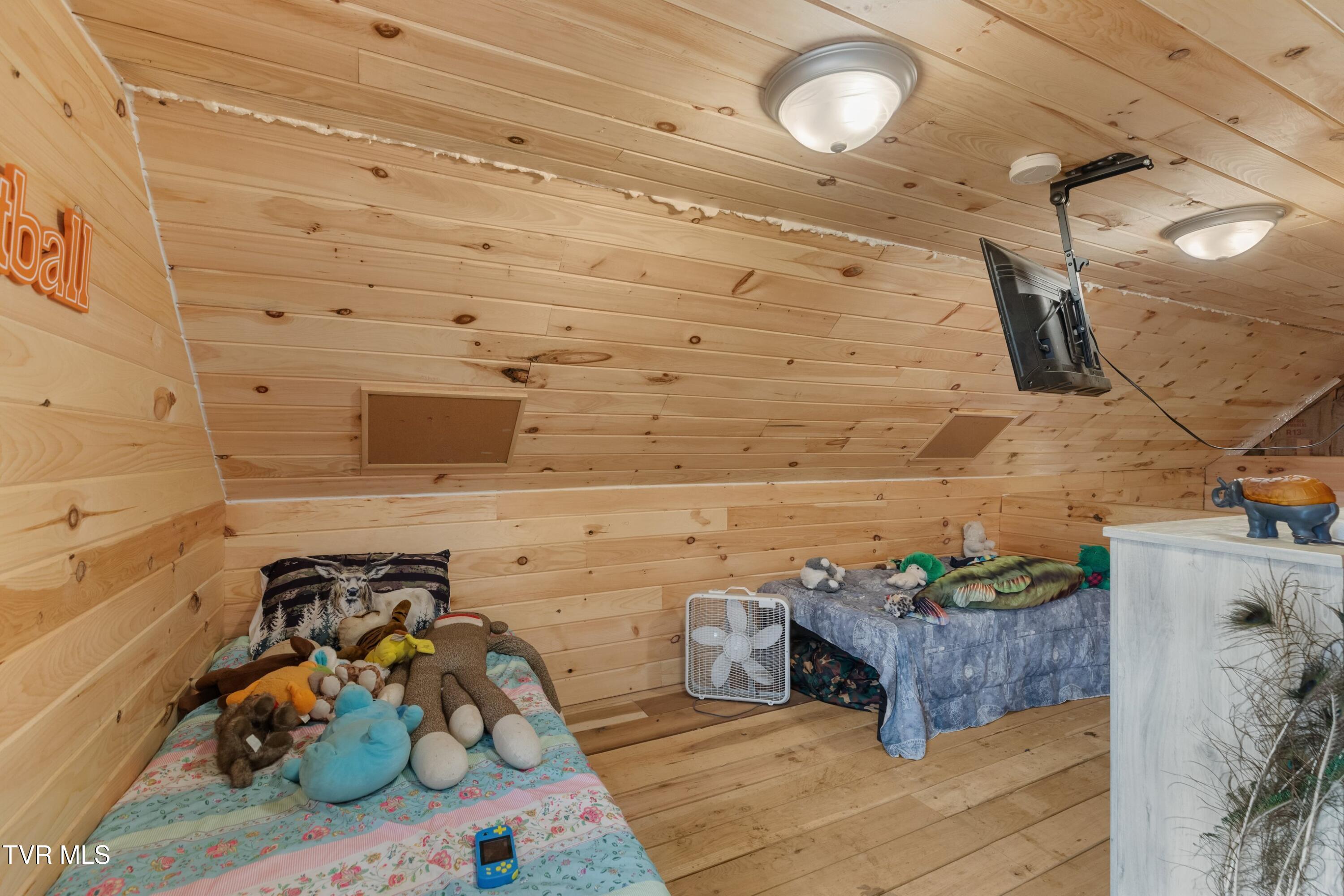 2357 Hall Road Dandridge, TN 37725 - Photo 35 of 58 036-2357HallRoad-Dandridge-TN-37725-SMAL