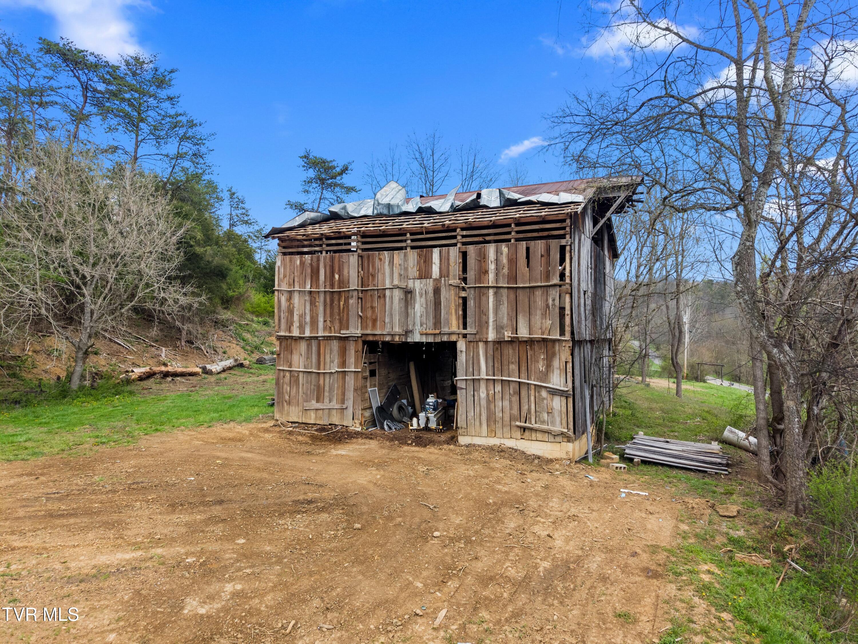 2357 Hall Road Dandridge, TN 37725 - Photo 49 of 58 052-2357HallRoad-Dandridge-TN-37725-SMAL