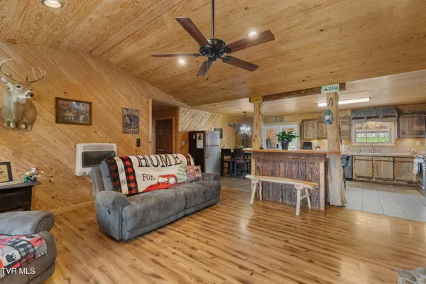 $699,900 | 2357 Hall Road, Dandridge, TN 37725