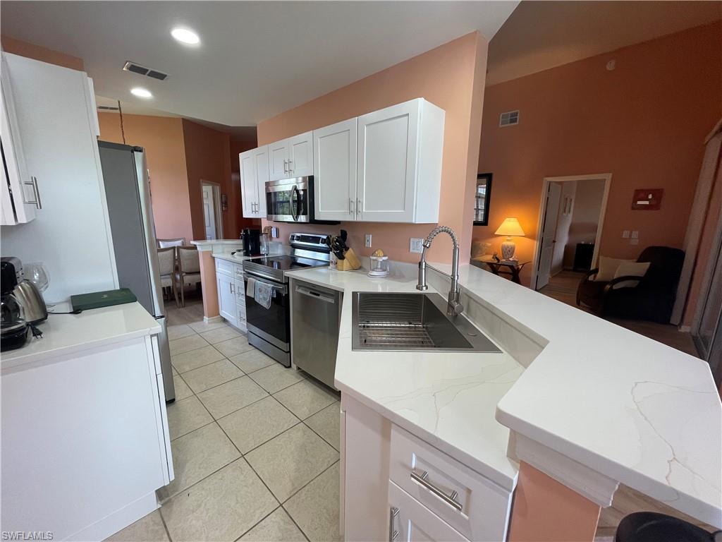 2021 Crestview Way, Unit 113 Naples, FL 34119 - Photo 11 of 25