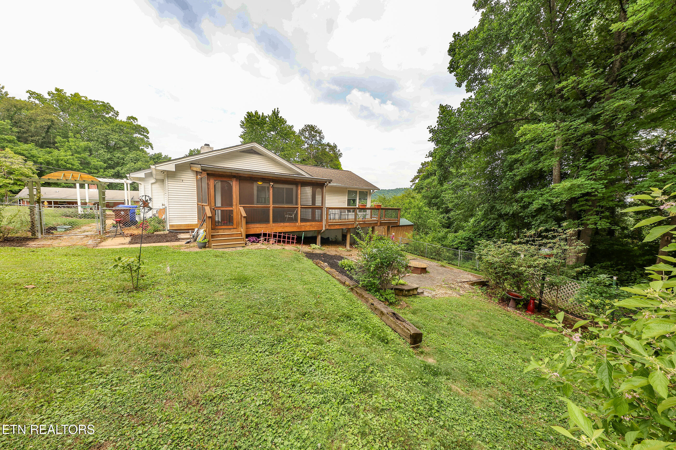 117 Tabor Road Oak Ridge, TN 37830 - Photo 48 of 50 117 backyard 2