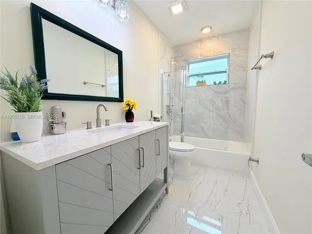 $735,000 | 4241 Thomas Street, Hollywood, FL 33021