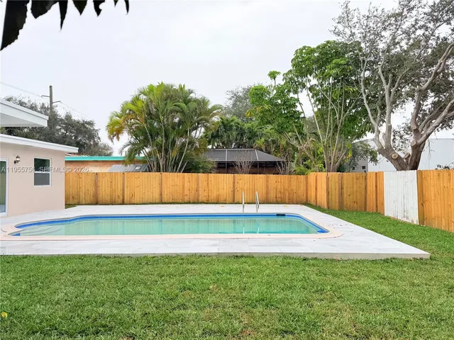 $735,000 | 4241 Thomas Street, Hollywood, FL 33021