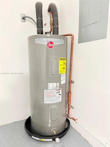 $735,000 | 4241 Thomas Street, Hollywood, FL 33021