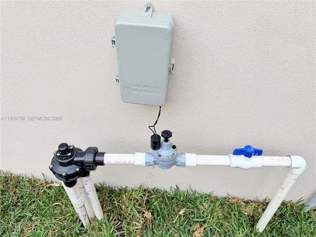 $735,000 | 4241 Thomas Street, Hollywood, FL 33021