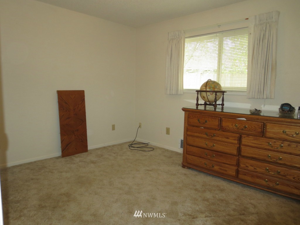 16409 25th Avenue Southeast Bothell, WA 98012 - Photo 14 of 20 Gallery Image 14