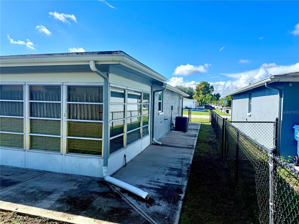 7625 Embassy Boulevard Port Richey, FL 34668 - Photo 3 of 22 Gallery Image 3