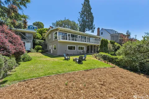 $1,495,000 | 5526 Balboa Drive, Oakland, CA 94611
