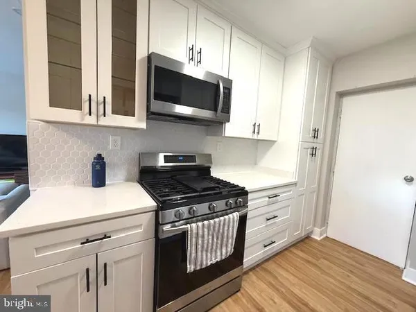 $259,000 | 3701 5th Street South, Unit 305, Arlington, VA 22204