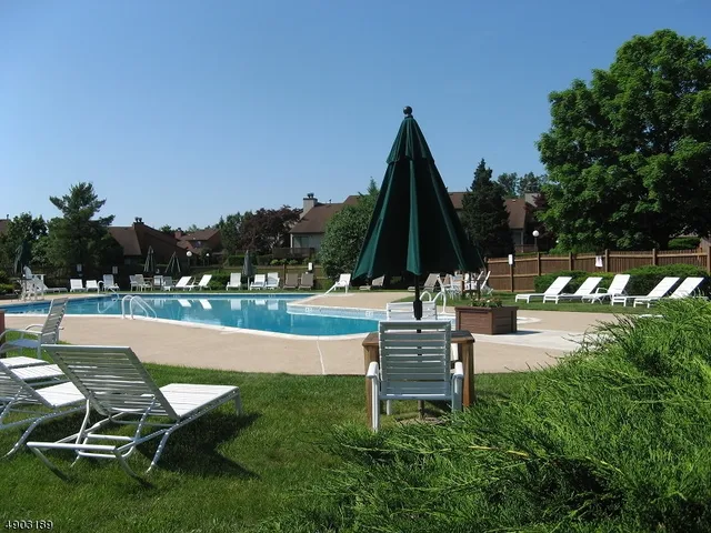 $3,650 | 250 Ridgedale Avenue, Unit B 8, Florham Park, NJ 07932