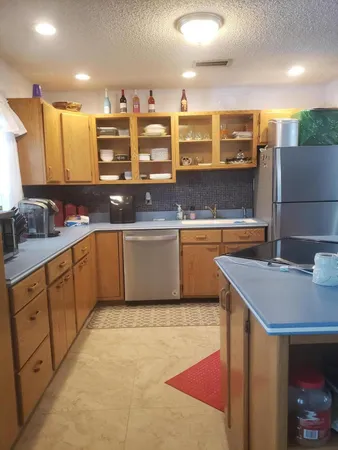 $3,500 | 8350 Southeast Sweetbay Drive, Hobe Sound, FL 33455