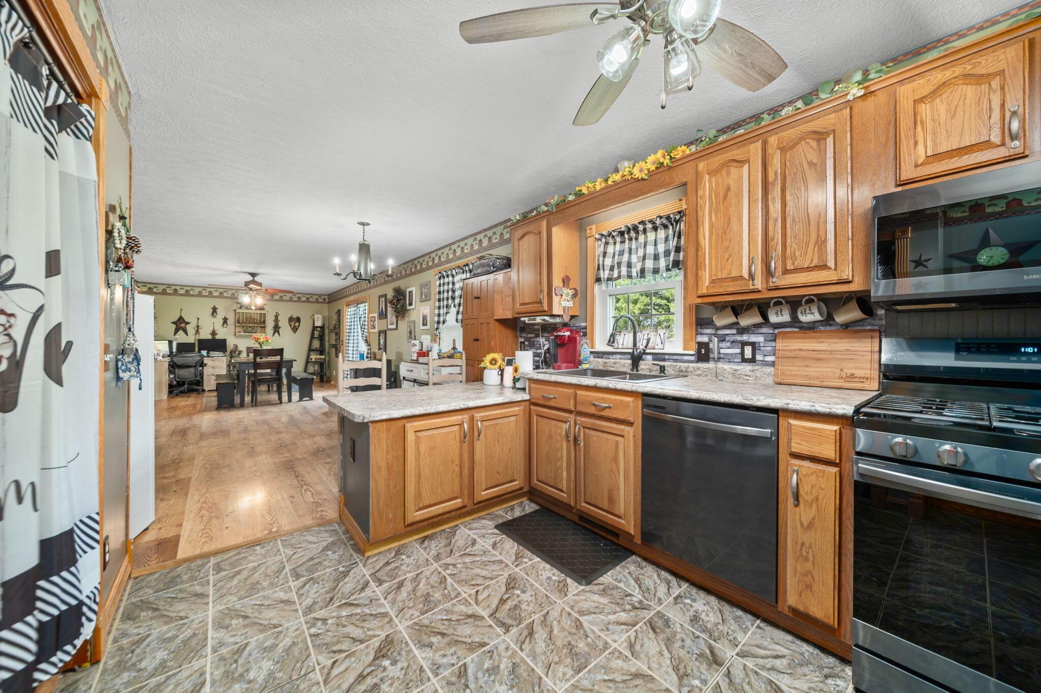 29521 Kime-Holderman Road Circleville, OH 43113 - Photo 21 of 58 Kitchen