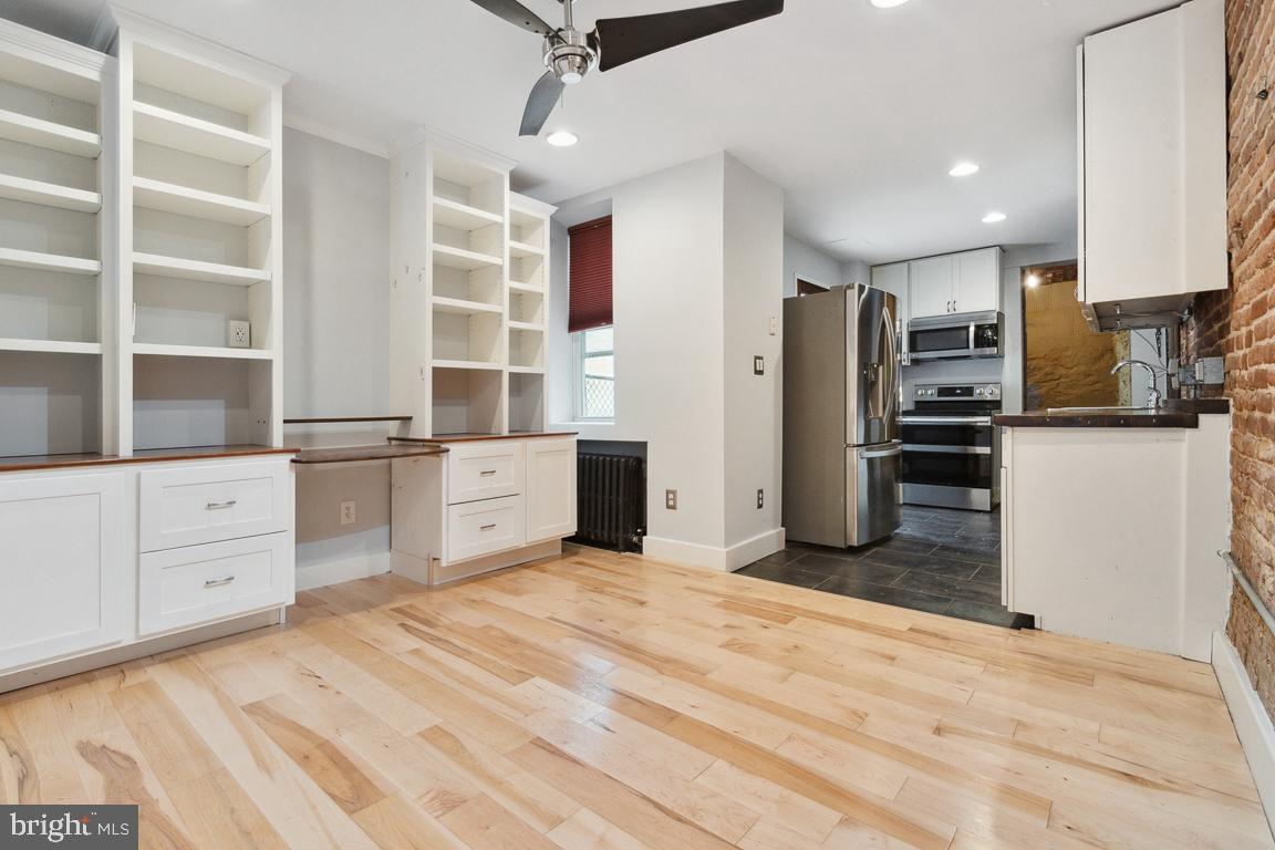 3359 Falls Road Baltimore, MD 21211 - Photo 12 of 19 Dining area with custom built-ins
