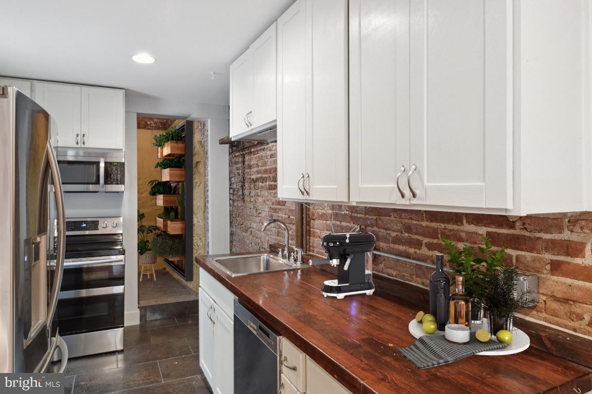 3359 Falls Road Baltimore, MD 21211 - Photo 3 of 19 Kitchen, with large storage room