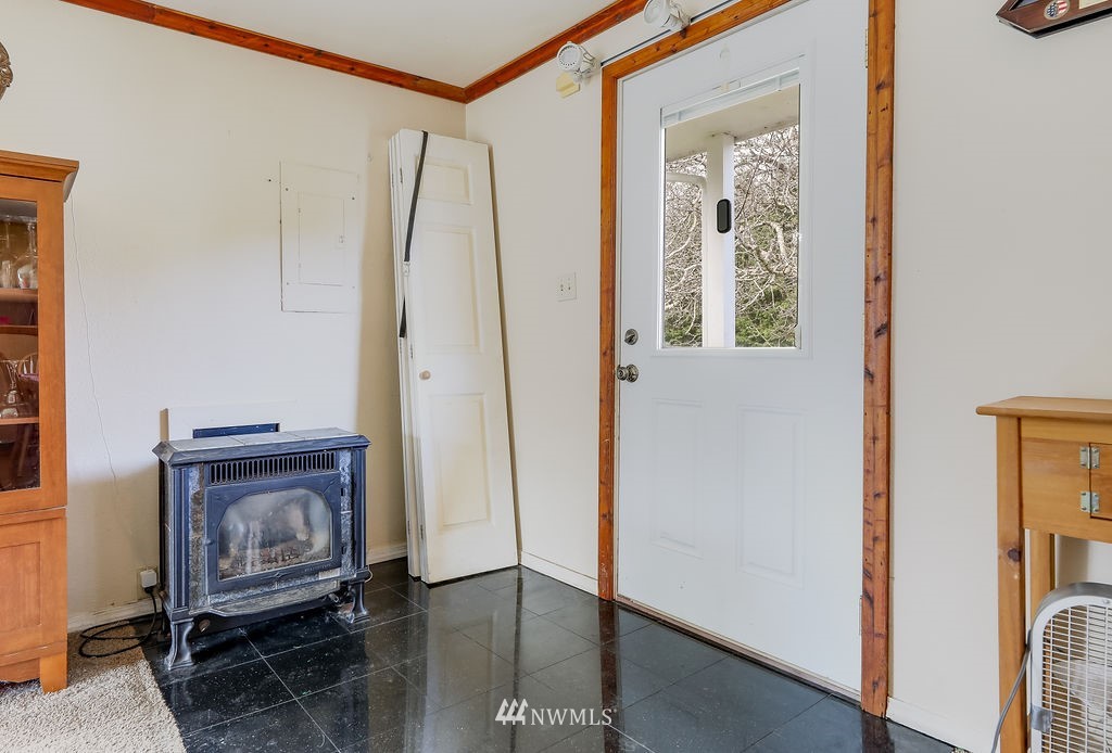 780 Arrowhead Road Camano Island, WA 98282 - Photo 6 of 40 Gallery Image 6
