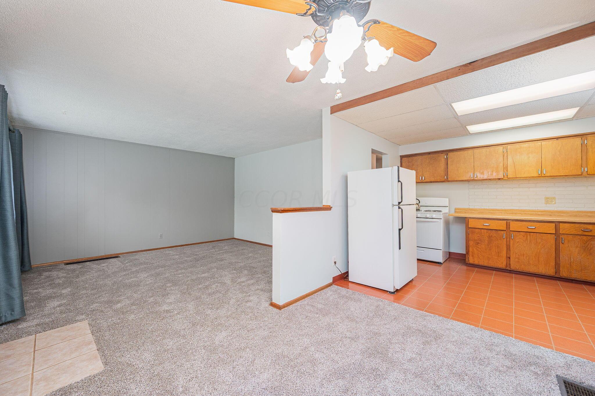 2182 Ferris Road Columbus, OH 43224 - Photo 7 of 40 6-web-or-mls-2182 Ferris Rd-6