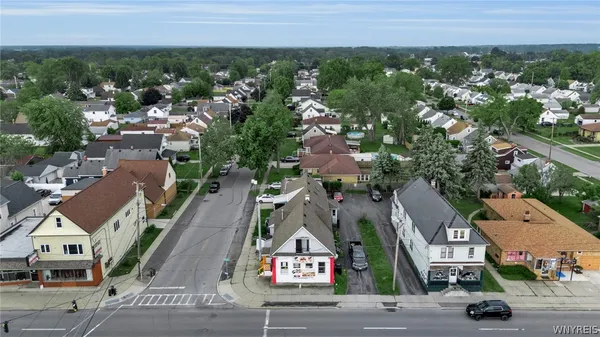 $600,000 | 2405 William Street, Cheektowaga, NY 14206