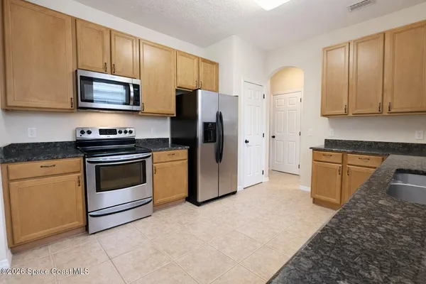 $2,800 | 1979 Tullagee Avenue, Melbourne, FL 32940