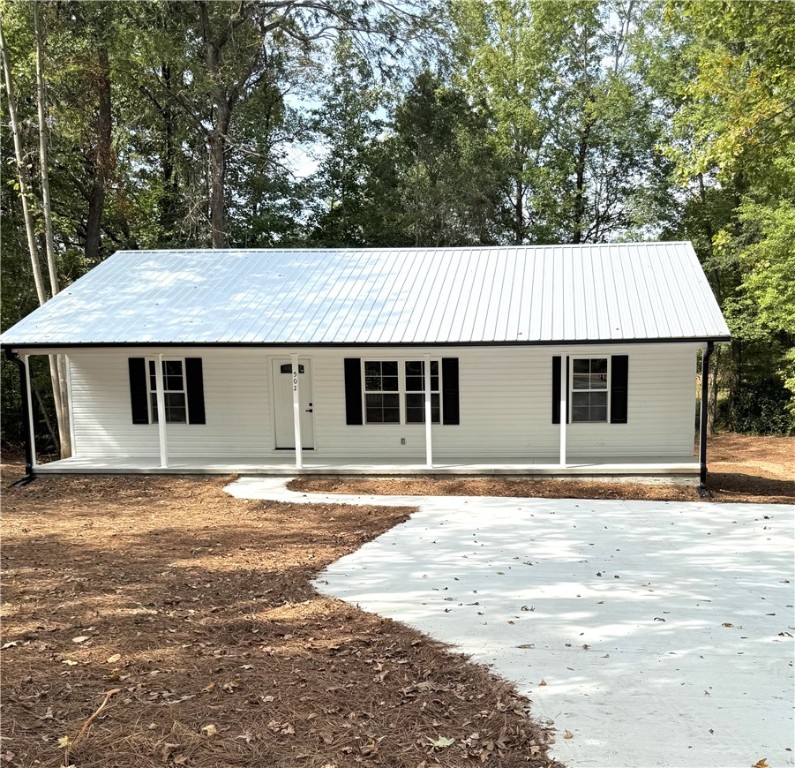 502 Keith Lane Seneca, SC 29678 - Photo 7 of 26